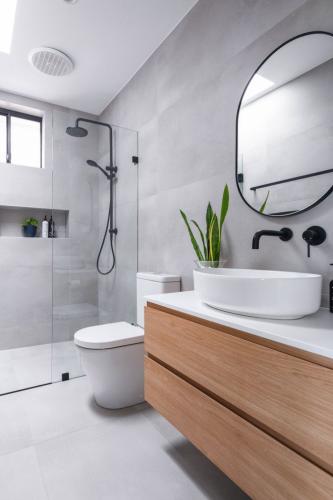banheiro-decorado-no-estilo-minimalista-11